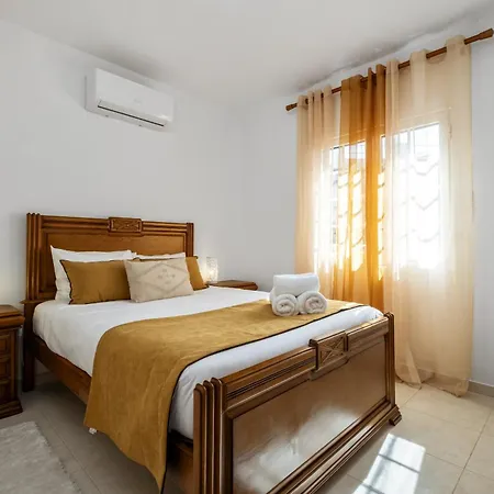 Golden Coast By Madeira Sun Travel 아파트