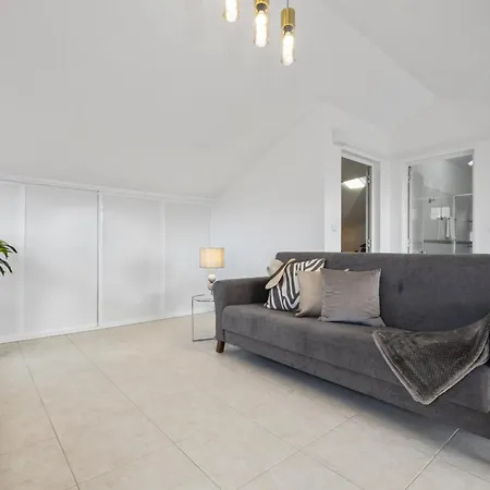 Golden Coast By Homie Lejlighed