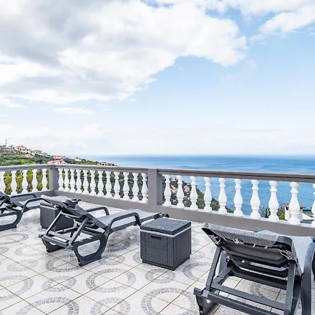 Golden Coast By Homie Calheta (Madeira)