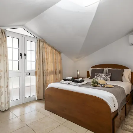 Golden Coast By Homie Lejlighed