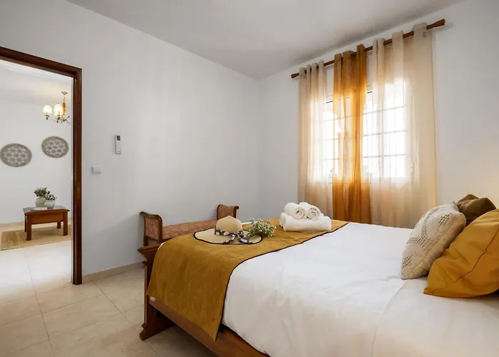 Golden Coast By Homie * Calheta (Madeira)