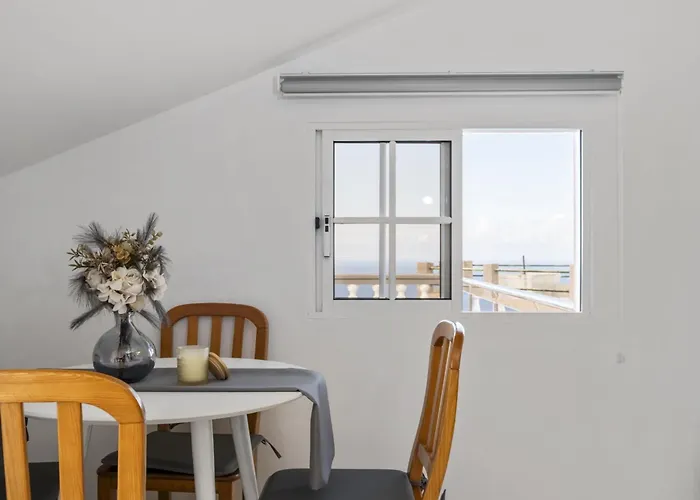 Golden Coast By Homie * Calheta (Madeira)