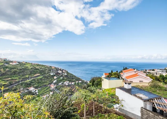 Golden Coast By Homie * Calheta (Madeira)