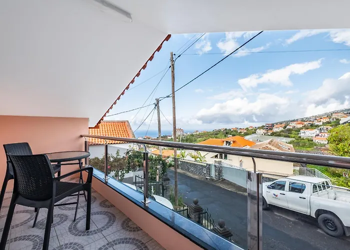 Golden Coast By Homie * Calheta (Madeira)